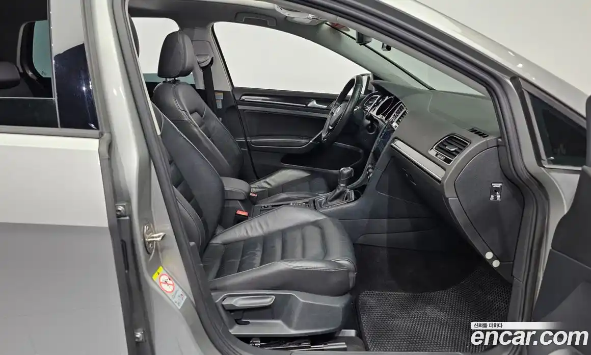 Volkswagen Golf 2016 2.0 Автомат в Москве № 215199, фото 19