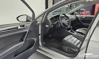 Volkswagen Golf 2016 2.0 Автомат в Москве № 215199, миниатюра 4