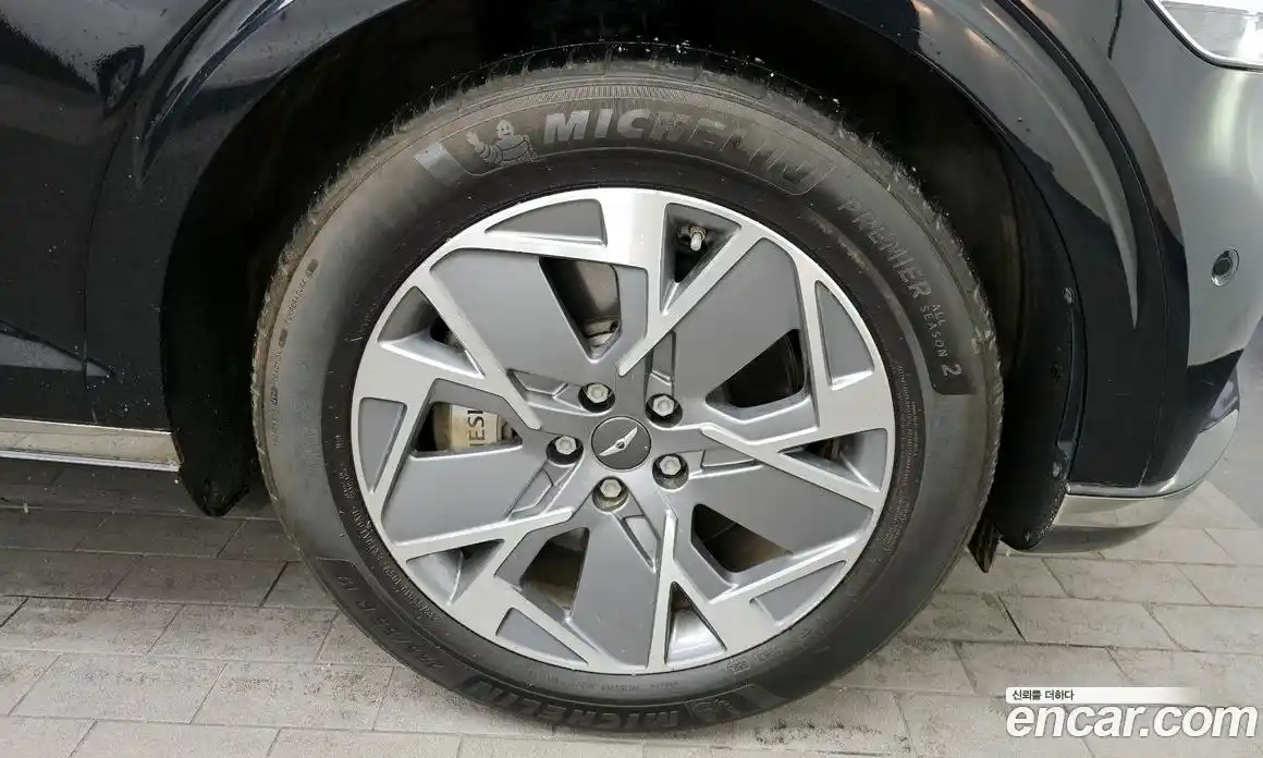 Genesis GV70 2022 0.1 Автомат в Москве № 22011, фото 17