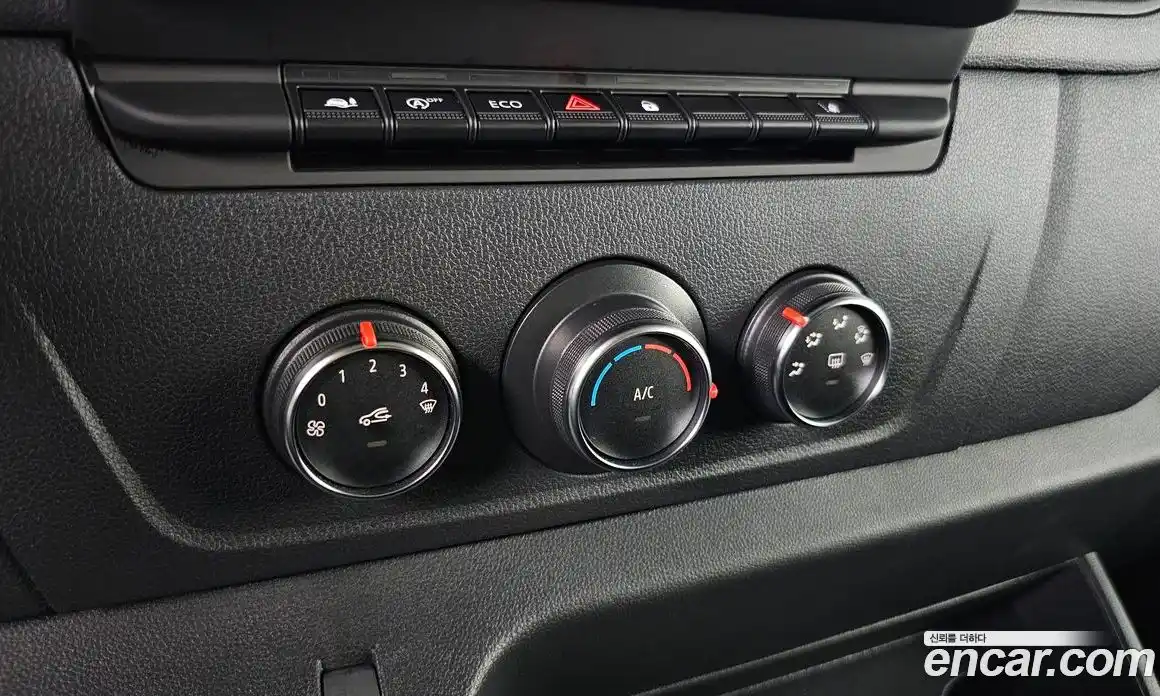 Renault Master 2024 2.3 Механическая в Москве № 220860, фото 17