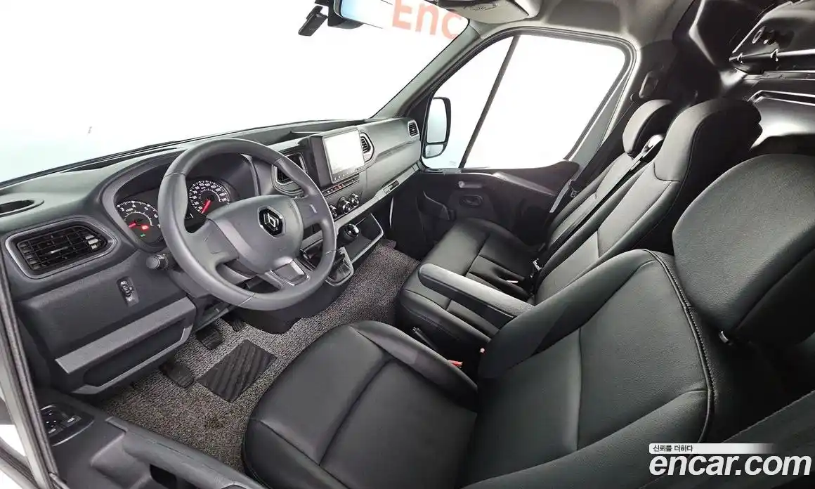 Renault Master 2024 2.3 Механическая в Москве № 220860, фото 7