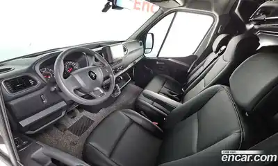 Renault Master 2024 2.3 Механическая в Москве № 220860, миниатюра 7