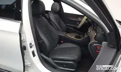 Mercedes-Benz E-Class 2022 2.0 Автомат в Москве № 224657, миниатюра 12