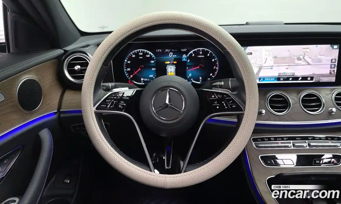 Mercedes-Benz E-Class 2022 2.0 Автомат в Москве № 224657, фото 20