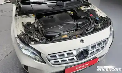 Mercedes-Benz GLA-Class 2018 2.0 Автомат в Москве № 229645, миниатюра 12