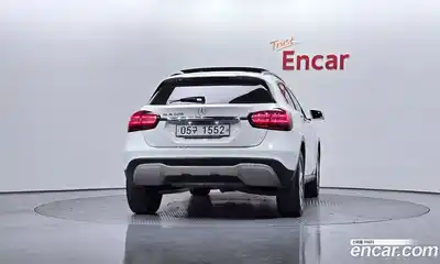 Mercedes-Benz GLA-Class 2018 2.0 Автомат в Москве № 229645, миниатюра 8