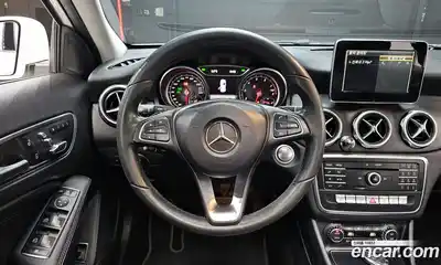 Mercedes-Benz GLA-Class 2018 2.0 Автомат в Москве № 229645, миниатюра 10