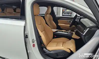 Volvo S90 2023 2.0 Автомат в Москве № 230399, миниатюра 9