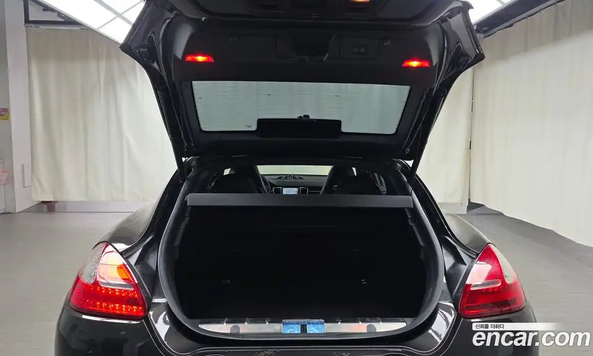 Porsche Panamera 2010 4.8 Автомат в Москве № 231005, фото 15