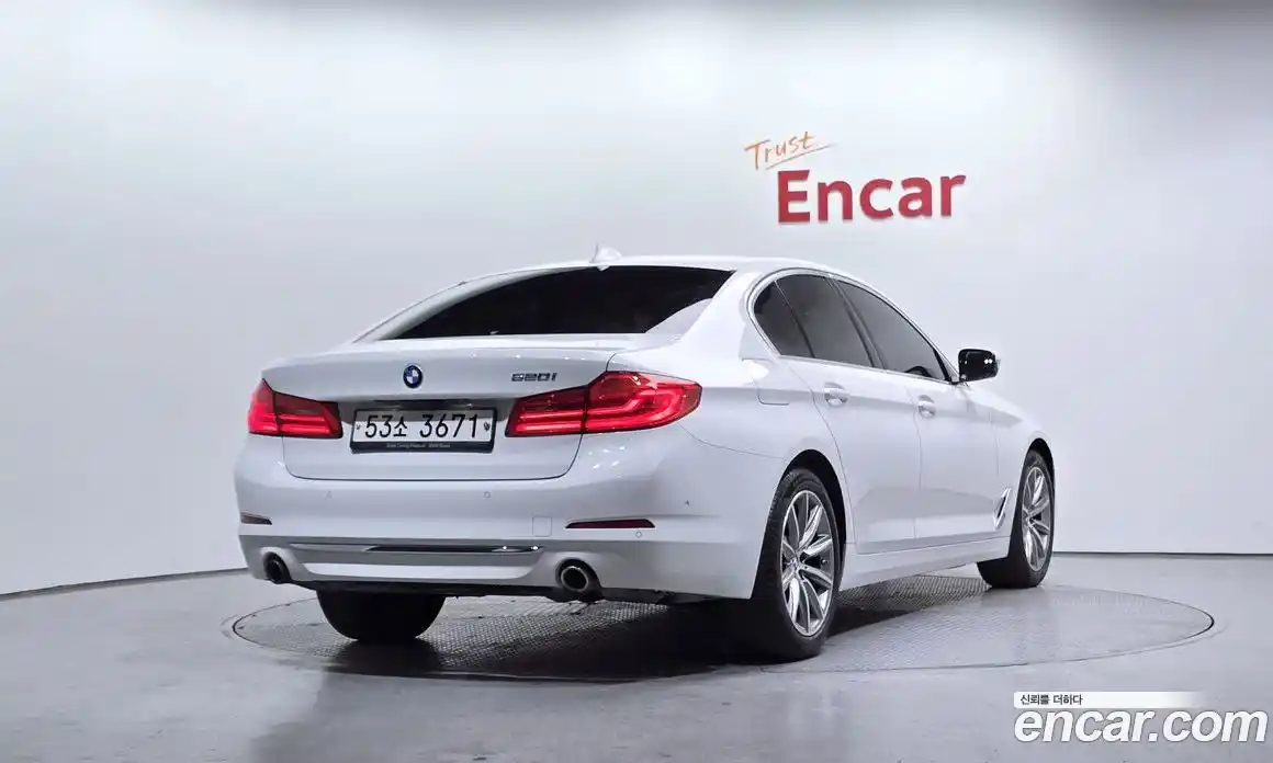 BMW 5-Series 2019 2.0 Автомат в Москве № 236413, фото 17