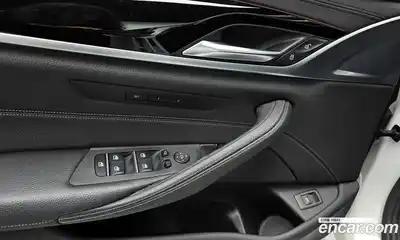 BMW 5-Series 2019 2.0 Автомат в Москве № 236413, миниатюра 5