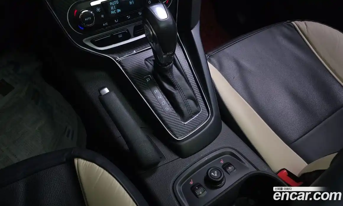 Ford Focus 2014 2.0 Автомат в Москве № 255713, фото 16