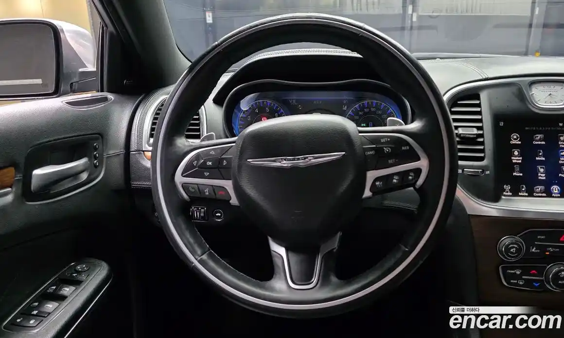 Chrysler 300C 2016 3.6 Автомат в Москве № 256778, фото 13