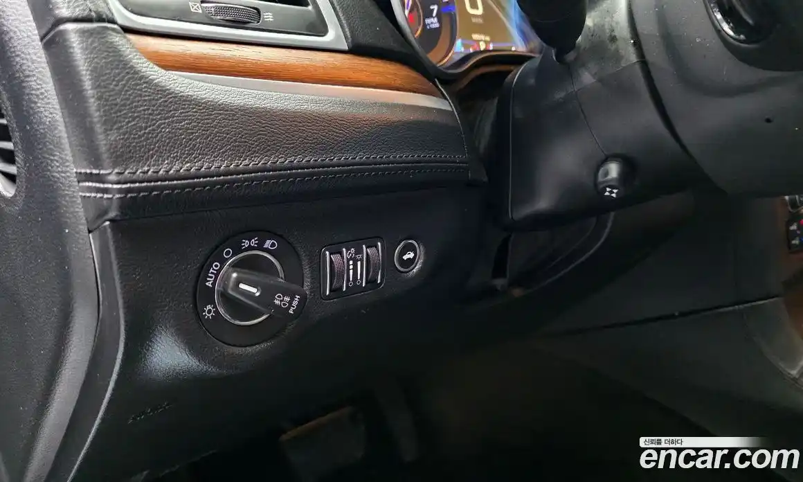 Chrysler 300C 2016 3.6 Автомат в Москве № 256778, фото 18