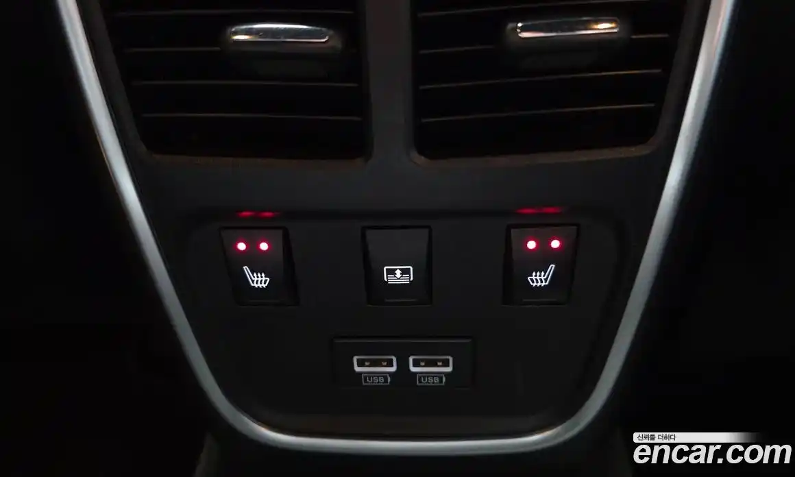 Chrysler 300C 2016 3.6 Автомат в Москве № 256778, фото 19