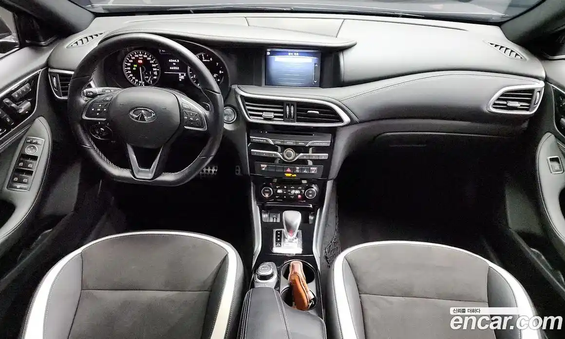 Infiniti Q30 2019 2.0 Автомат в Москве № 266959, фото 7