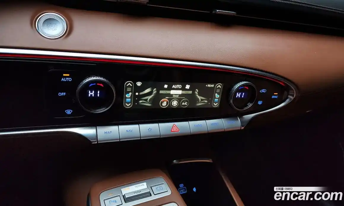 Genesis GV70 2022 2.5 Автомат в Москве № 26800, фото 17