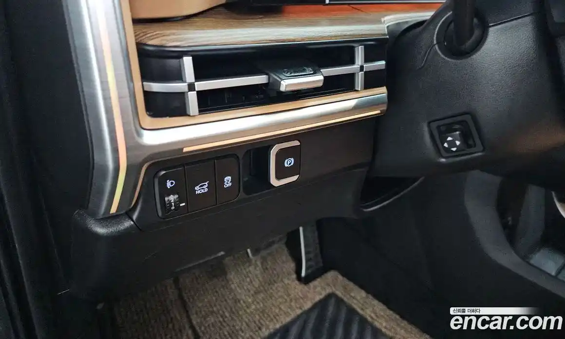 Hyundai Santa Fe 2024 1.6 Автомат в Москве № 2815, фото 16