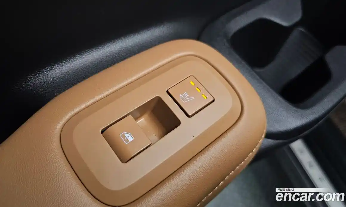 Hyundai Santa Fe 2024 1.6 Автомат в Москве № 2815, фото 17