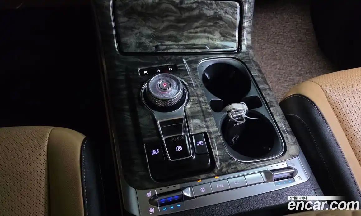 Kia Canival 2023 3.5 Автомат в Москве № 287770, фото 14