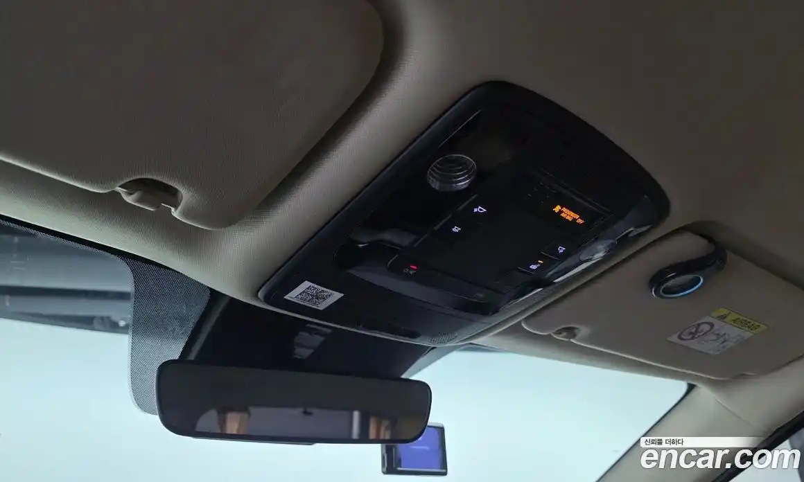 Kia Canival 2023 3.5 Автомат в Москве № 287770, фото 15