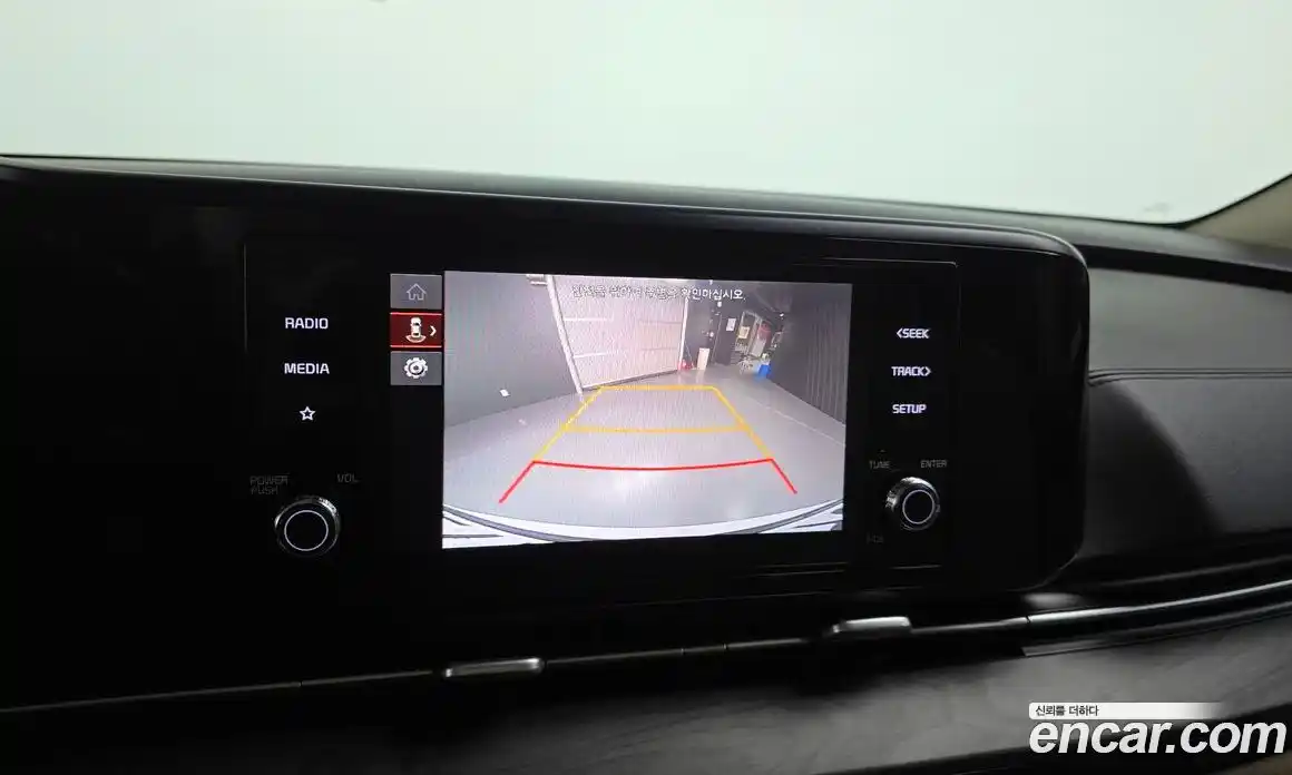 Kia Canival 2023 3.5 Автомат в Москве № 287770, фото 19