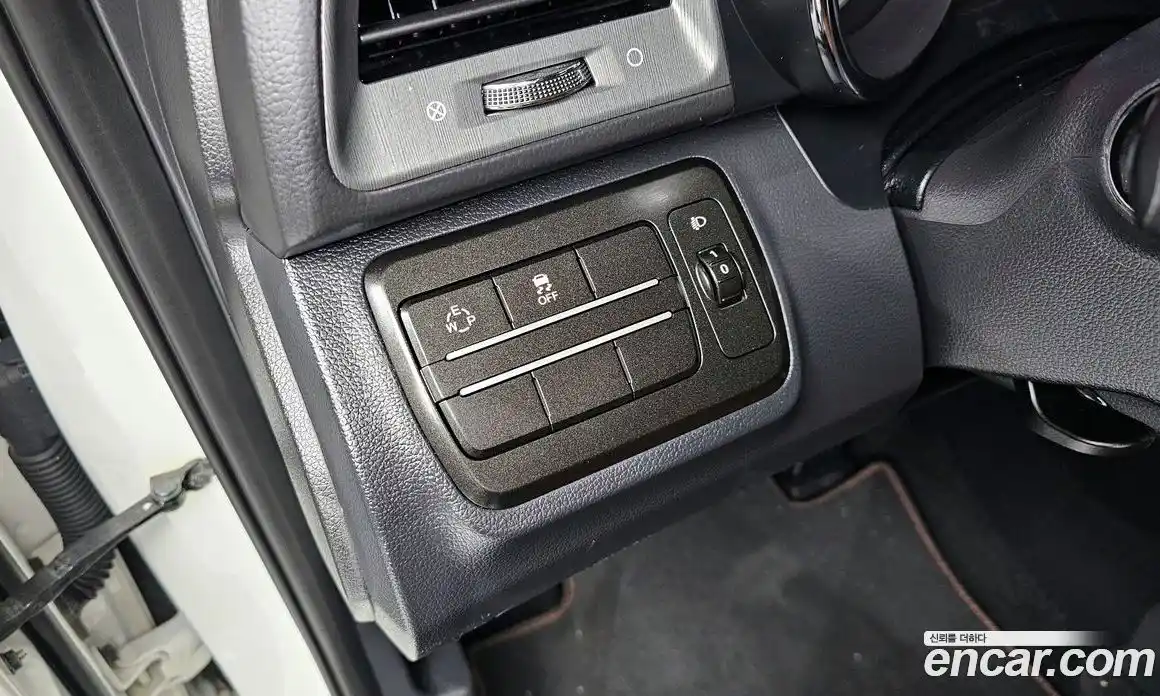 SsangYong TIBOLI 2018 1.6 Автомат в Москве № 28997, фото 5