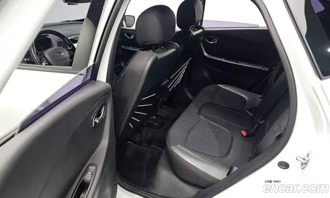 Renault QM3 2017 1.5 Автомат в Москве № 299211, фото 12