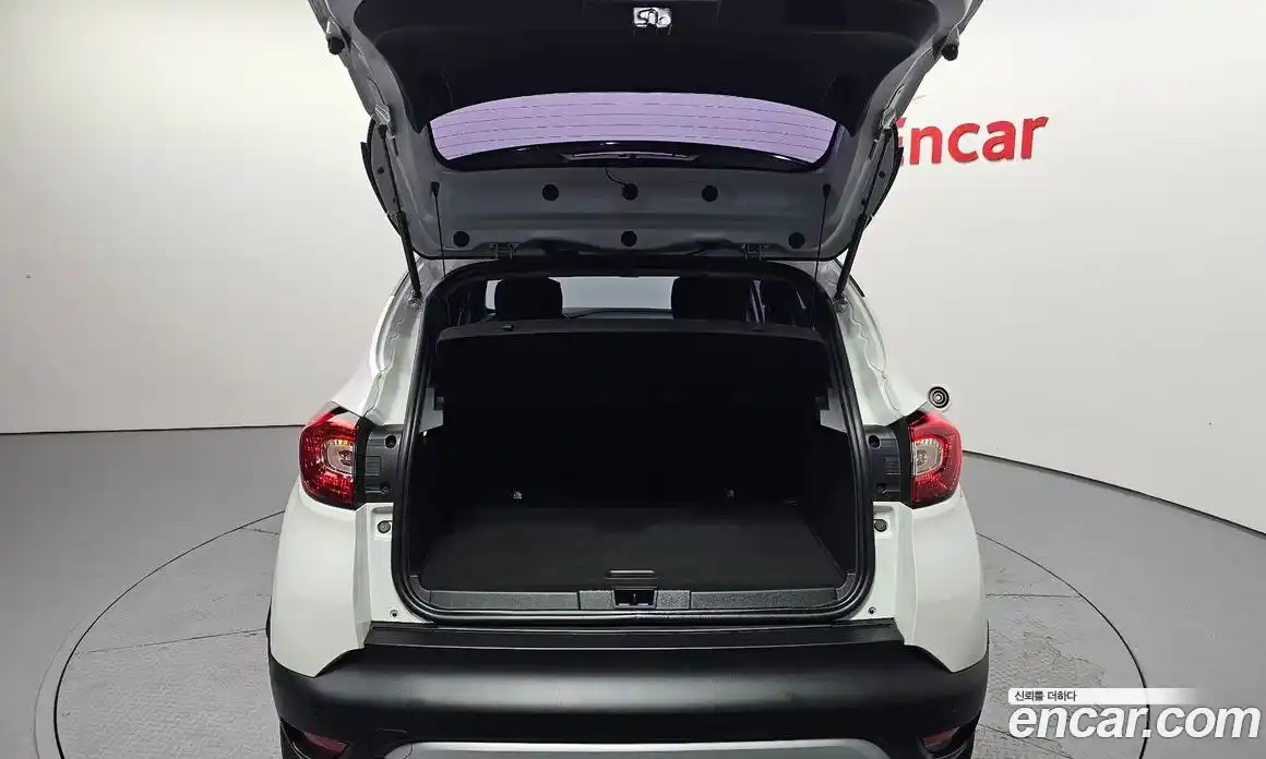 Renault QM3 2017 1.5 Автомат в Москве № 299211, фото 14