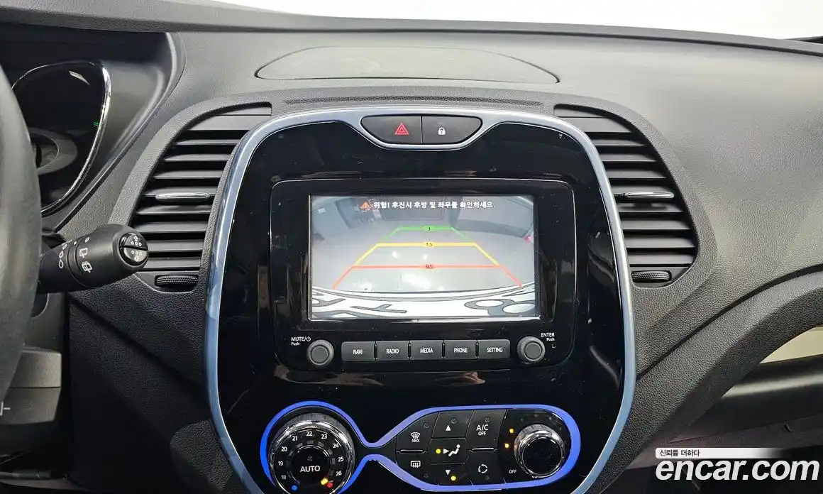 Renault QM3 2017 1.5 Автомат в Москве № 299211, фото 3