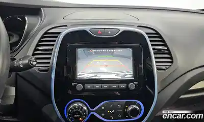 Renault QM3 2017 1.5 Автомат в Москве № 299211, миниатюра 3