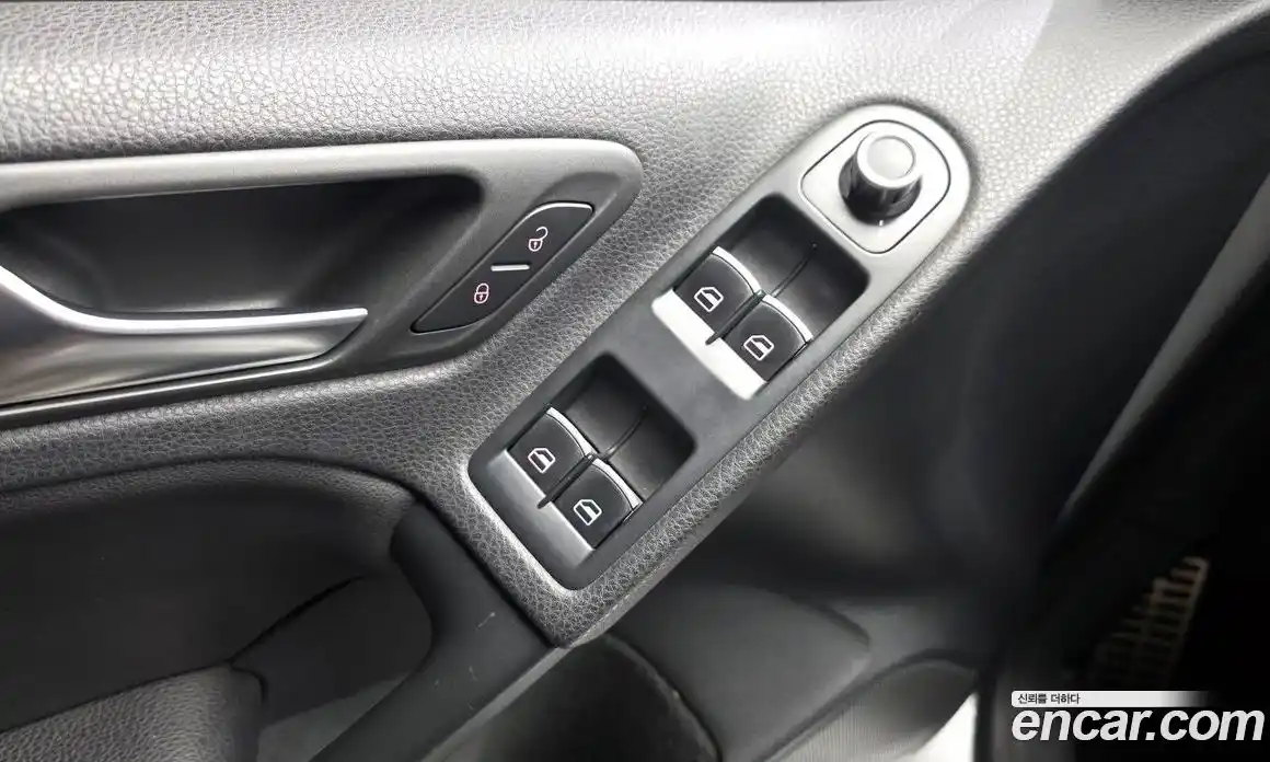 Volkswagen Golf 2012 2.0 Автомат в Москве № 301550, фото 12