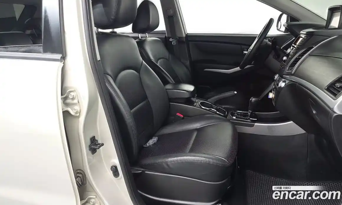 SsangYong Korando 2015 2.0 Автомат в Москве № 30507, фото 10