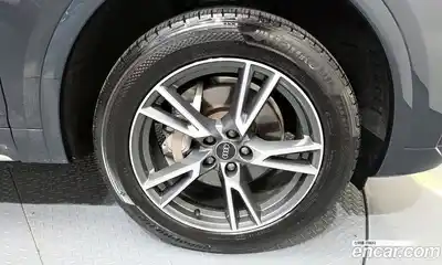 Audi Q5 2021 2.0 Автомат в Москве № 312203, миниатюра 3