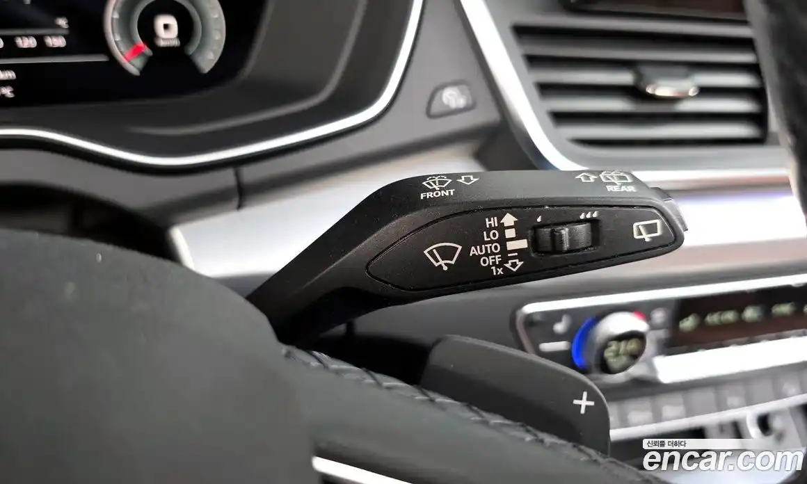 Audi Q5 2021 2.0 Автомат в Москве № 312203, фото 9