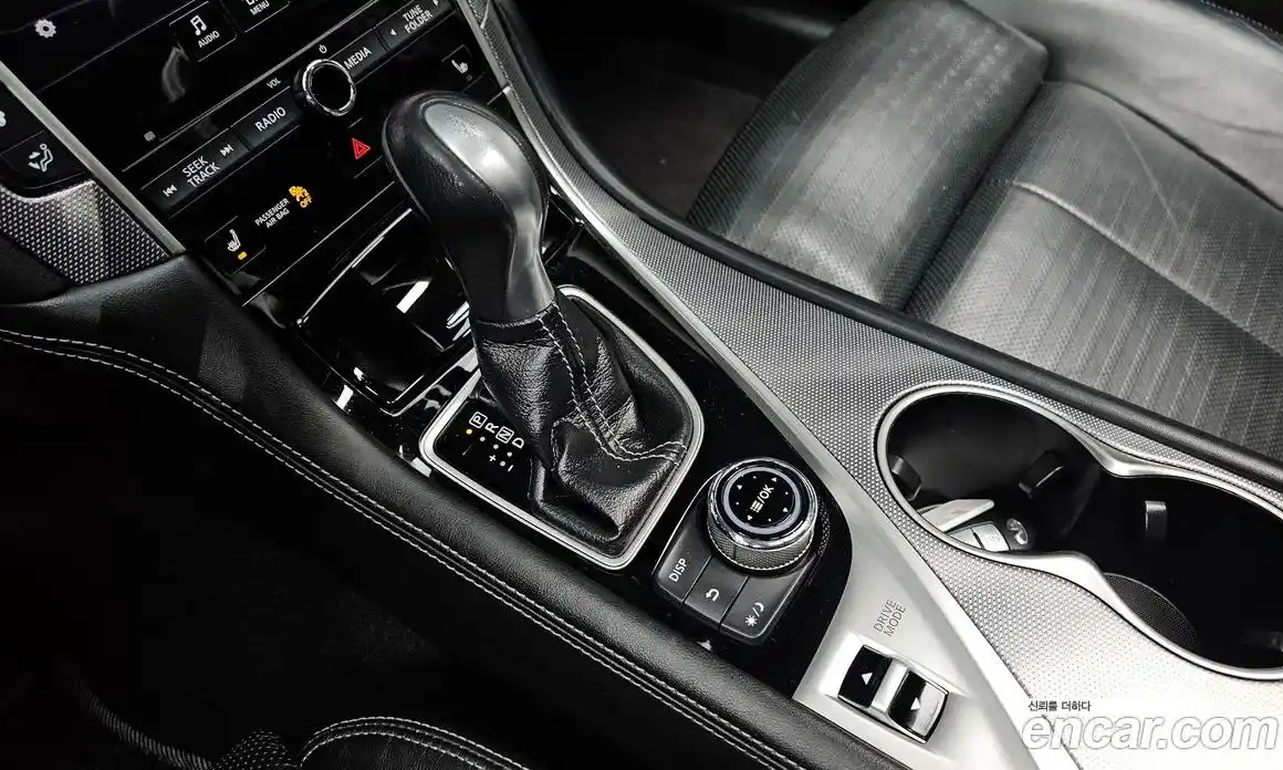 Infiniti Q50 2017 3.5 Автомат в Москве № 326796, фото 16