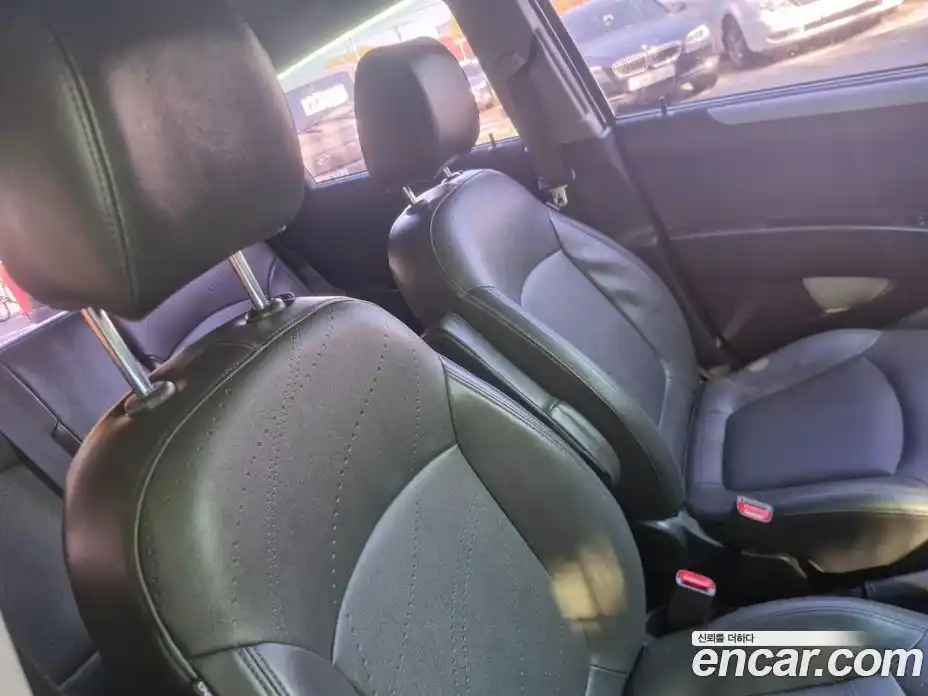 Chevrolet Spark 2013 1.0 Автомат в Москве № 327932, фото 9