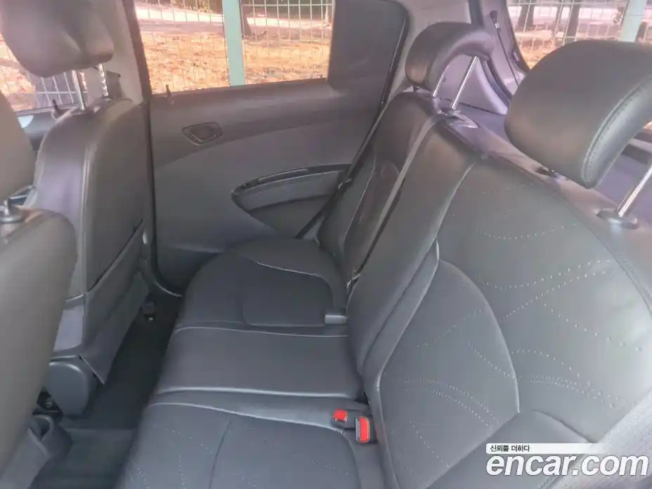 Chevrolet Spark 2013 1.0 Автомат в Москве № 327932, фото 10