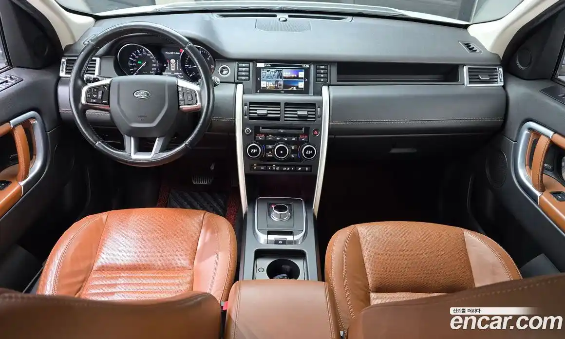 Land Rover Discovery Sport 2016 2.0 Автомат в Москве № 333594, фото 8