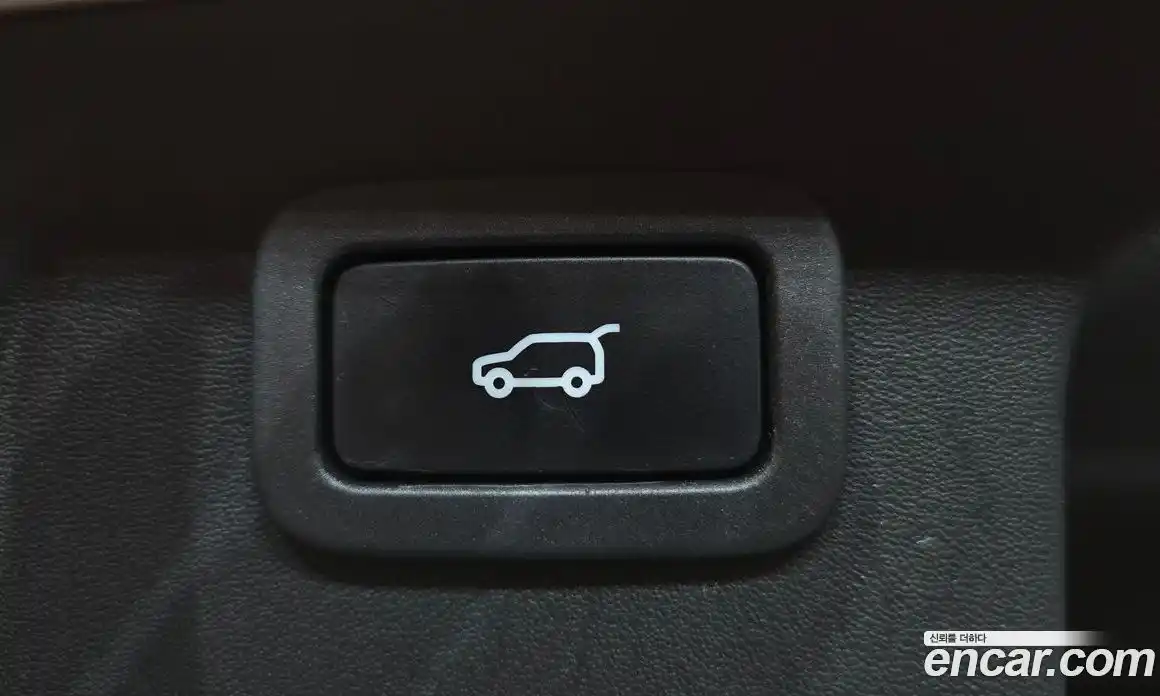 Land Rover Discovery Sport 2016 2.0 Автомат в Москве № 333594, фото 9