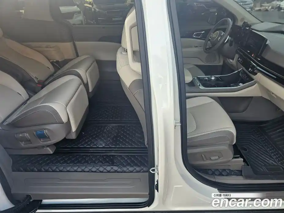 Kia Canival 2024 2.2 Автомат в Москве № 337837, фото 12