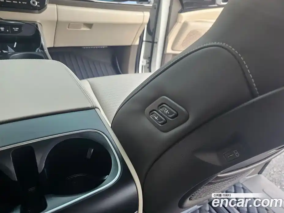 Kia Canival 2024 2.2 Автомат в Москве № 337837, фото 17