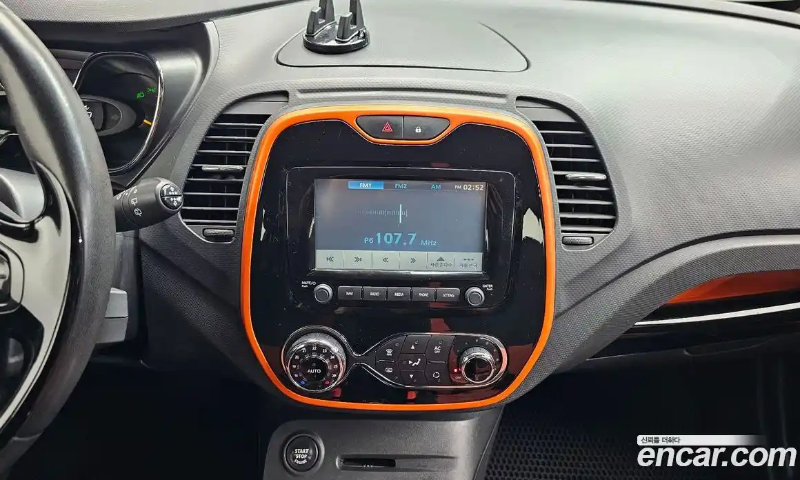 Renault QM3 2014 1.5 Автомат в Москве № 358622, фото 14