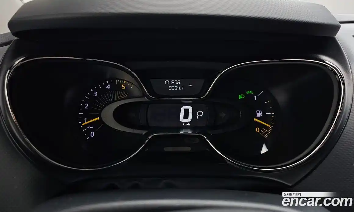 Renault QM3 2014 1.5 Автомат в Москве № 358622, фото 8