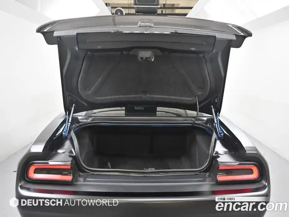 Dodge Challenger 2018 6.2 Автомат в Москве № 361920, фото 20