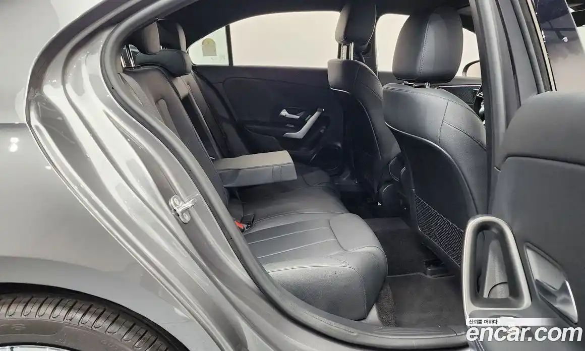 Mercedes-Benz A-Class 2025 2.0 Автомат в Москве № 368455, фото 12