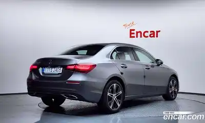 Mercedes-Benz A-Class 2025 2.0 Автомат в Москве № 368455, миниатюра 2