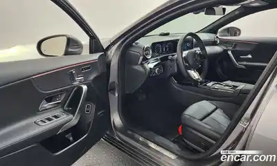 Mercedes-Benz A-Class 2025 2.0 Автомат в Москве № 368455, миниатюра 10