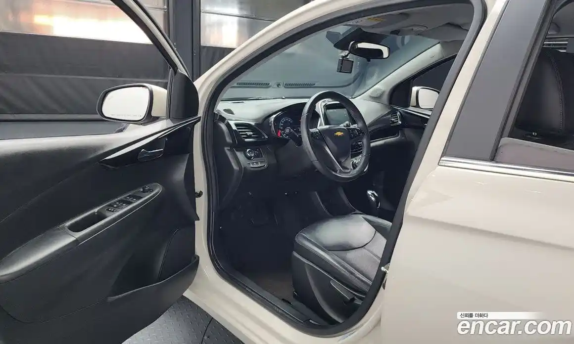 Chevrolet Spark 2016 1.0 Автомат в Москве № 39365, фото 18