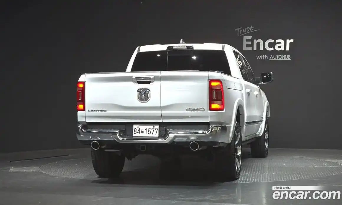 Dodge Ram Pick Up 2021 5.7 Автомат в Москве № 402609, фото 4